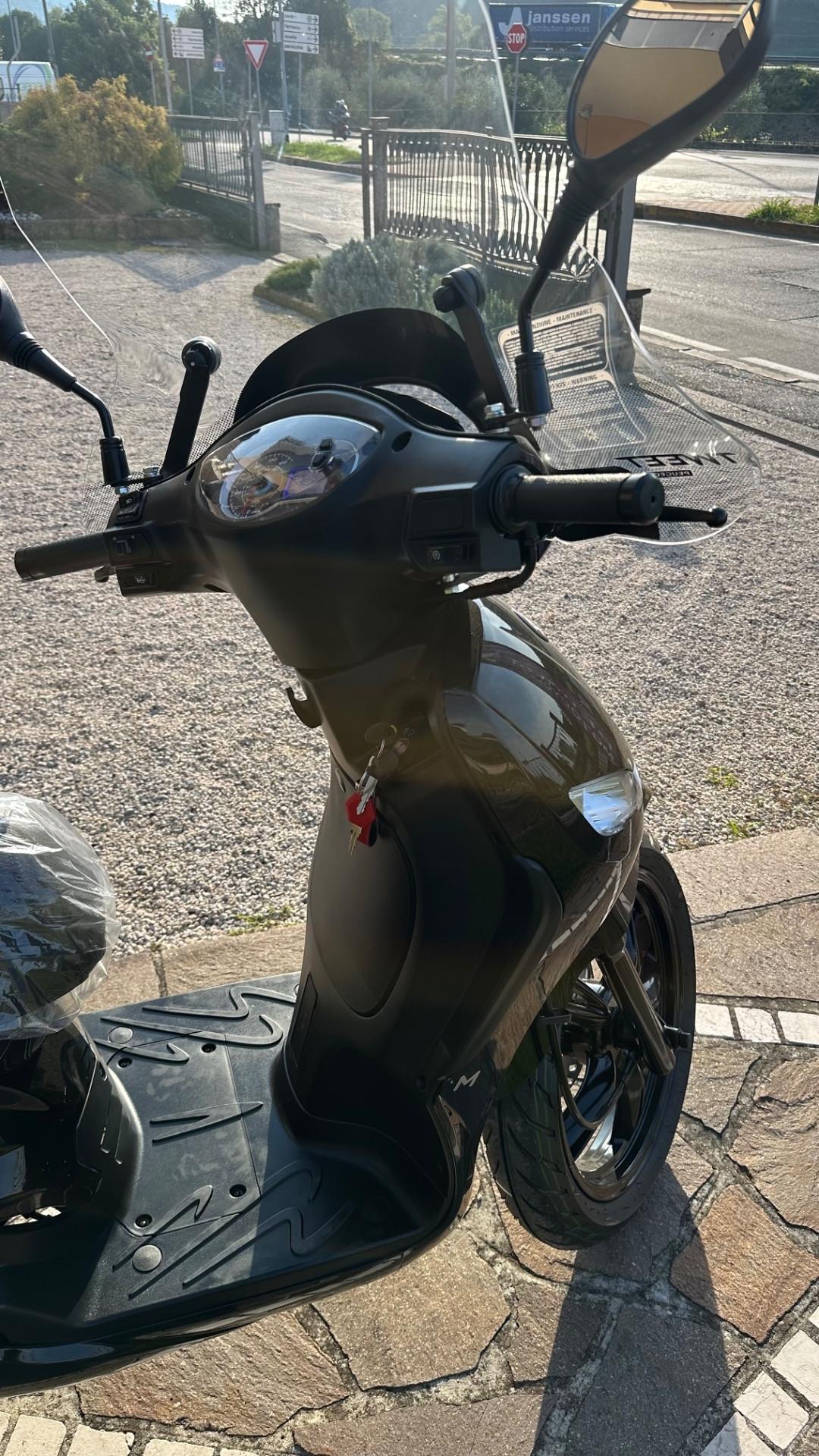 Peugeot 125 Tweet Euro 5+