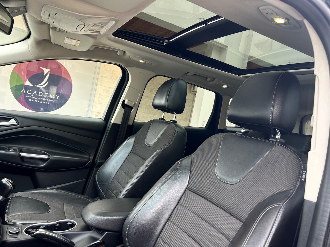 Ford Kuga 2.0 TDCI 120 CV S&S 2WD Titanium