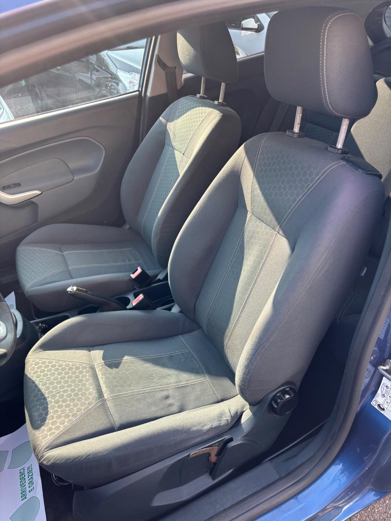 Ford Fiesta 1.4 TDCi 68CV 3 porte Titanium