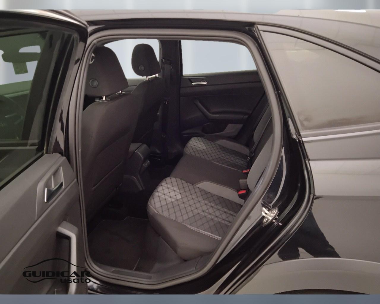 VOLKSWAGEN Taigo - Taigo 1.0 tsi R-Line 115cv dsg