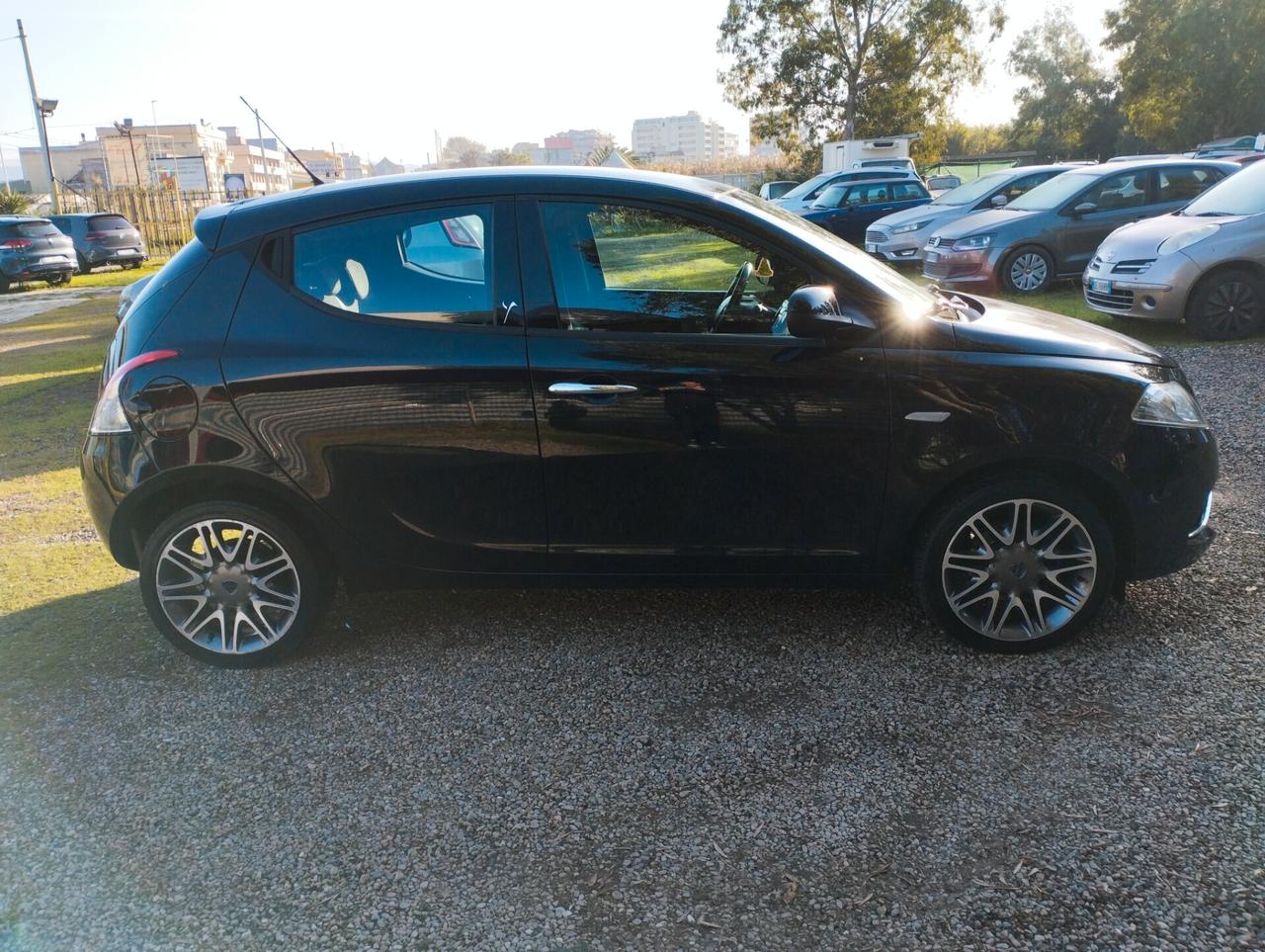 Lancia Ypsilon 1.3 MJT 16V 95 CV 5 porte S&S Platinum