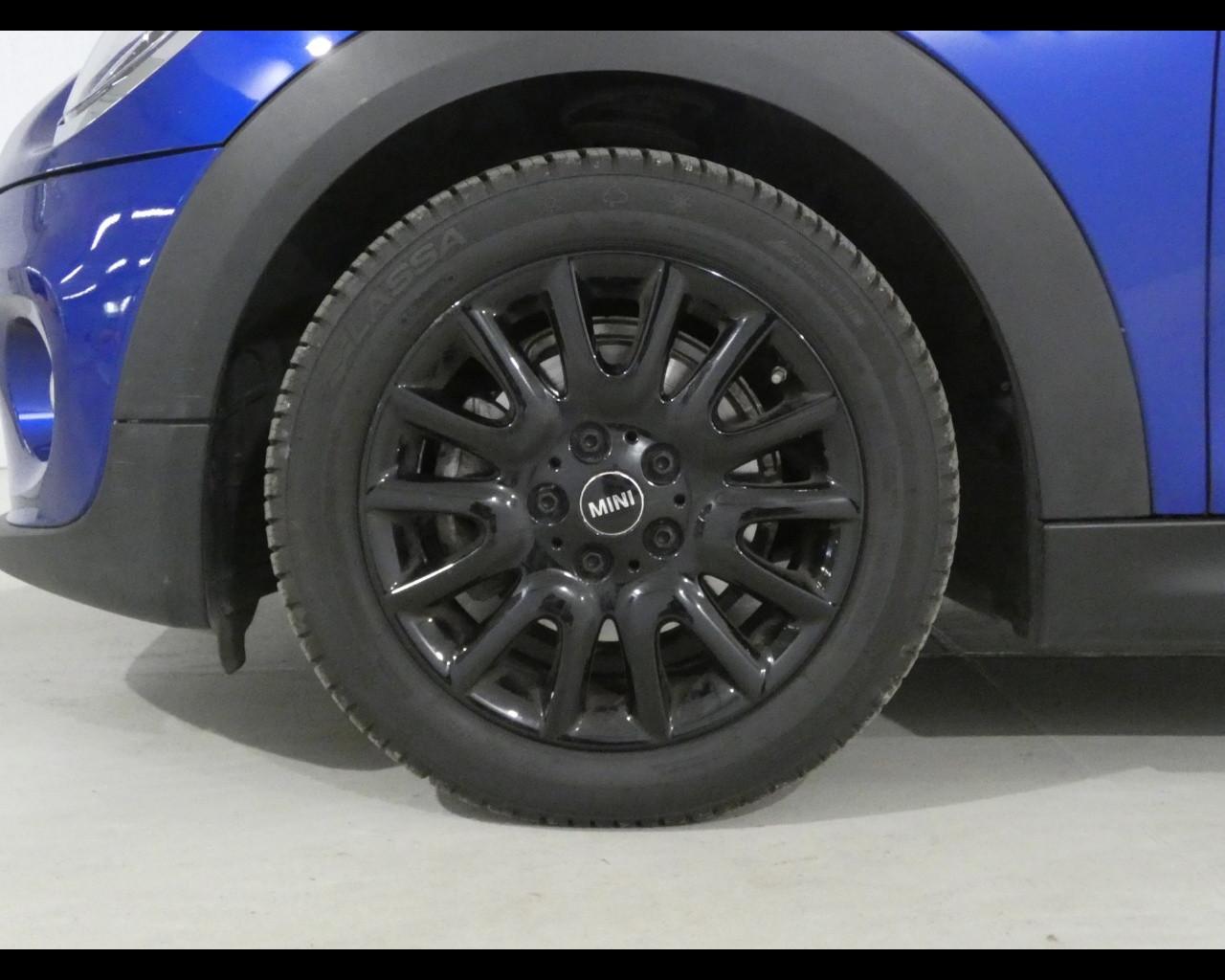 MINI Mini 4ª serie (F56) - Mini 1.5 One 75 CV