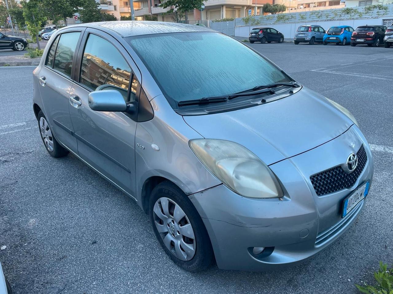 Toyota Yaris 1.4 D-4D 5 porte Sol