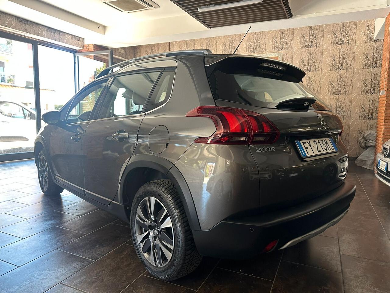 Peugeot 2008 PureTech 82 S&S Allure