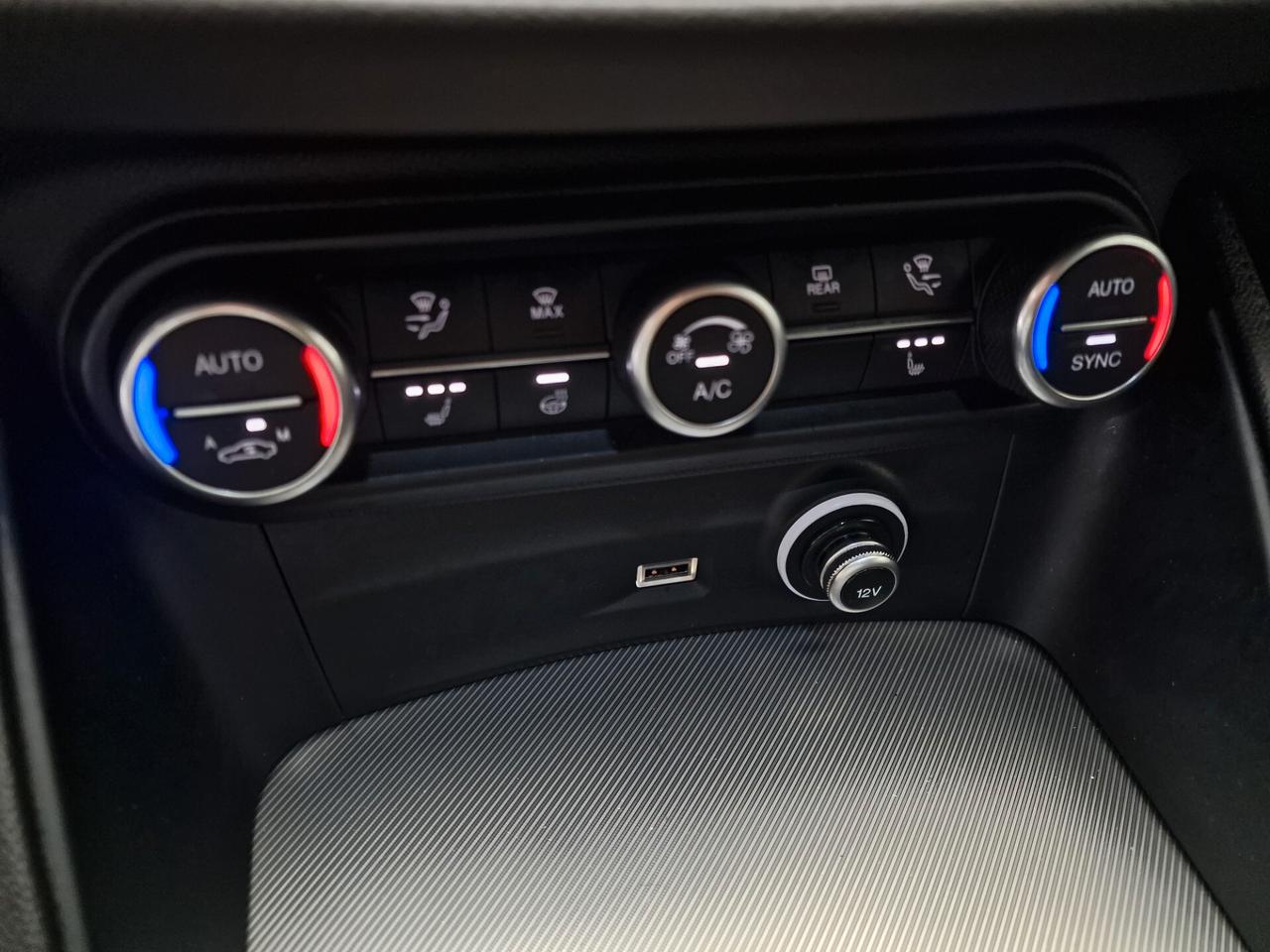 Alfa Stelvio 210 CV Veloce