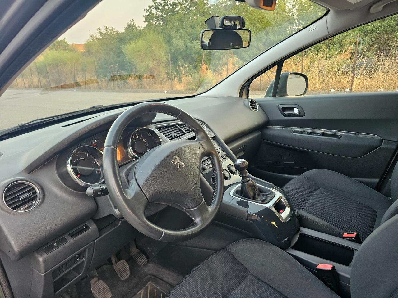 Peugeot 5008 1.6 HDi 115CV 7 posti unico proprietario