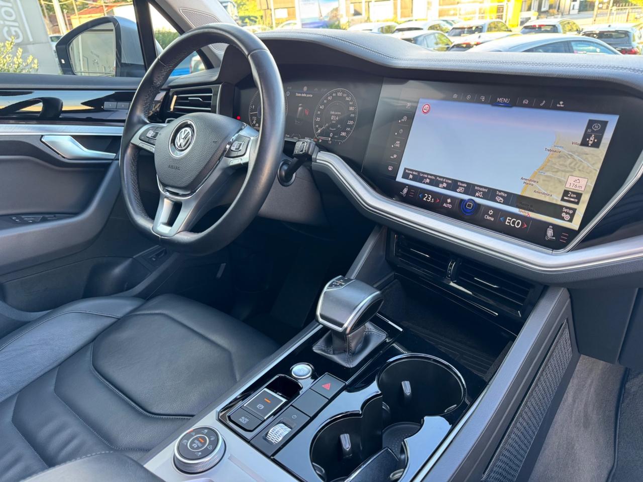 Volkswagen Touareg 3.0 V6 TDI 286 CV SCR R line open edition