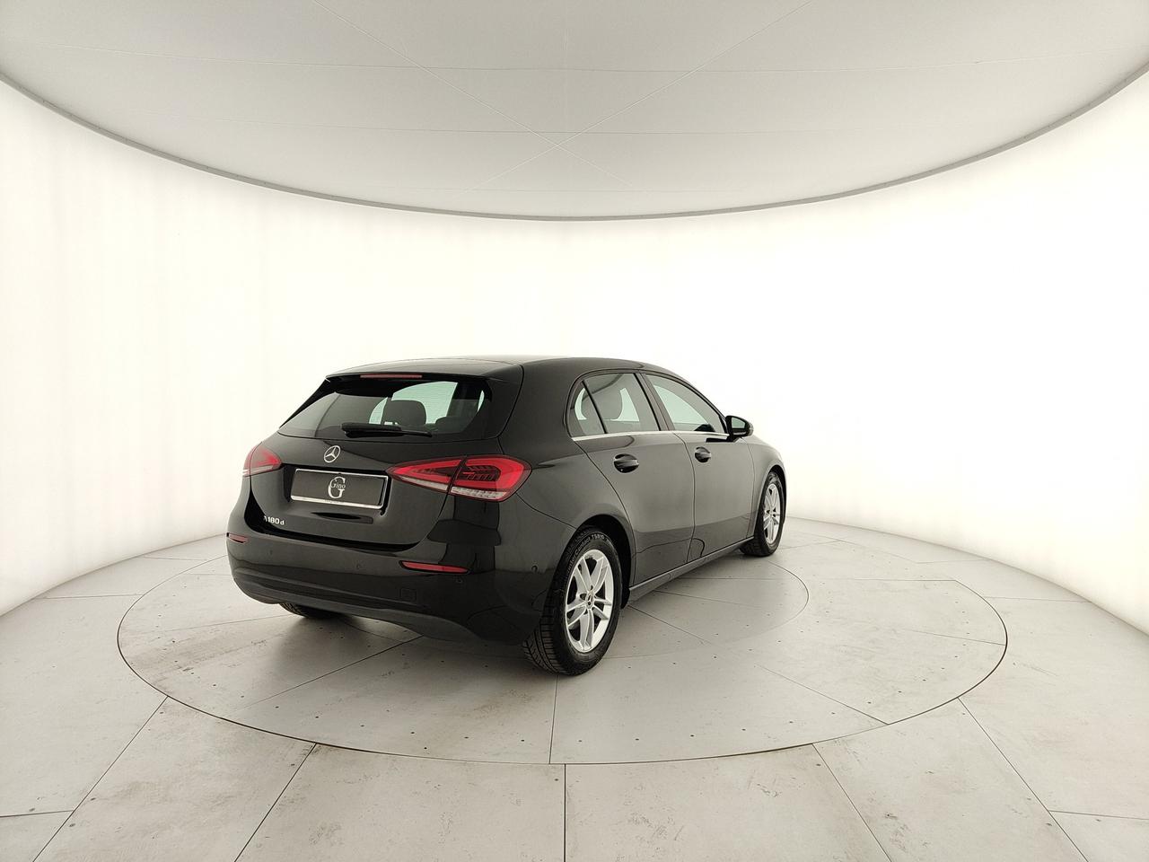 Mercedes-Benz A 180 d Business auto