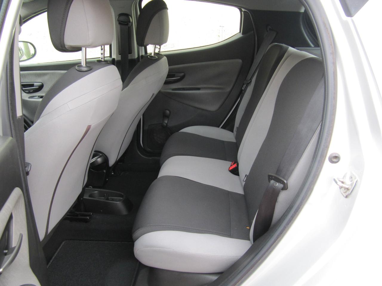 Lancia Ypsilon 0.9 TwinAir 85 CV 5 porte Metano Ecochic Gold