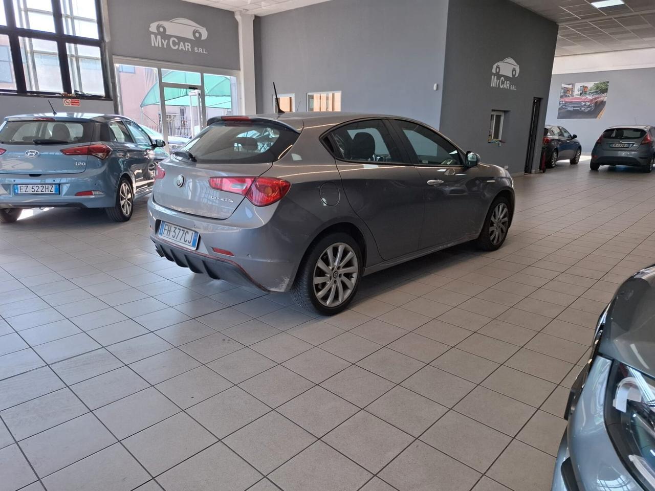 Alfa Romeo Giulietta Benz/Gpl Manuale