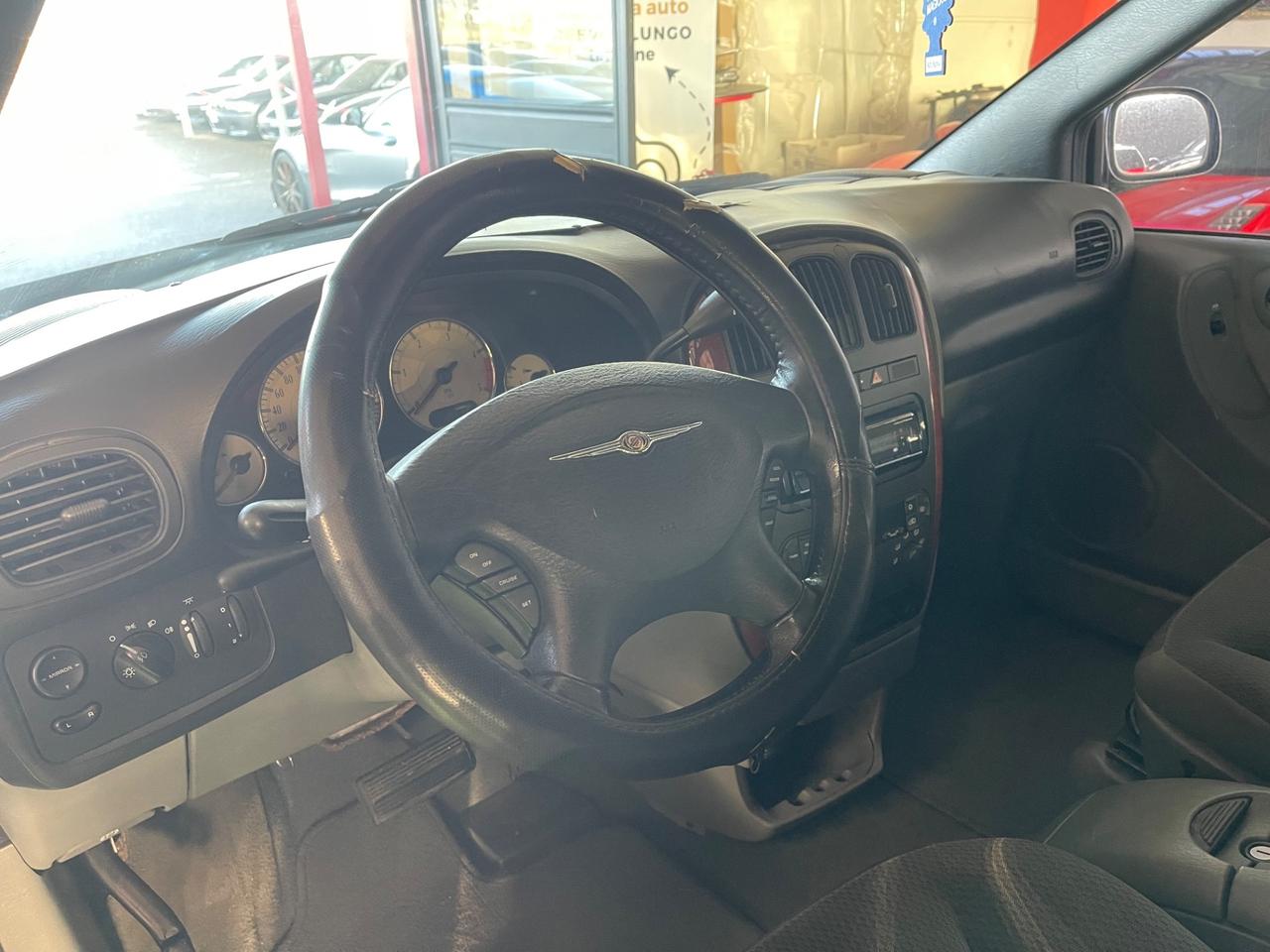 Chrysler Voyager Grand 2.8 CRD Gancio PERMUTE RATE