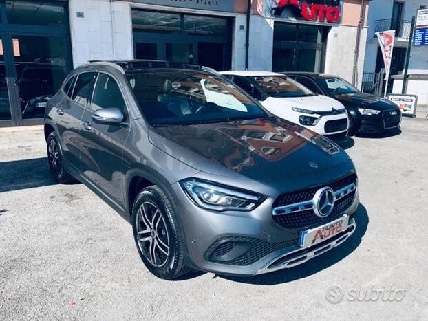 MERCEDES-BENZ GLA 200 d Automatic TETTO- AMBIENT