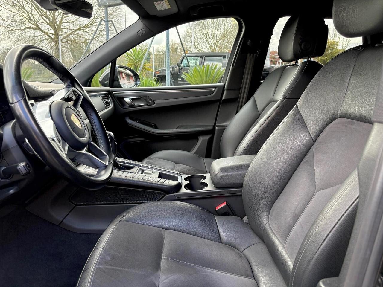 Porsche Macan Porsche Macan 2.0 Black Series Tetto Terminali Sport Gt Full Led Permute e Rate