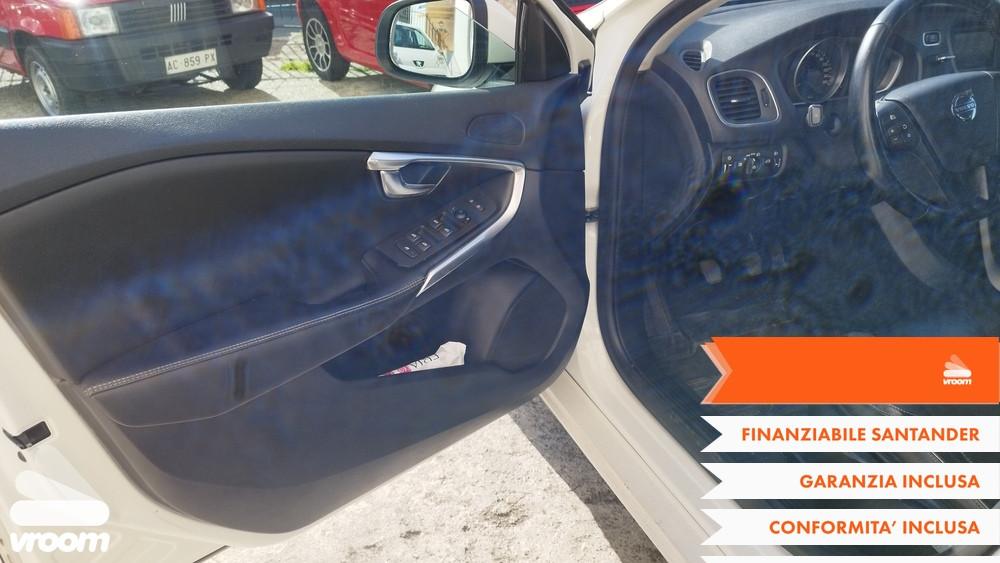 VOLVO V40 (2012-2020) V40 D2 1.6 R-design Kinetic