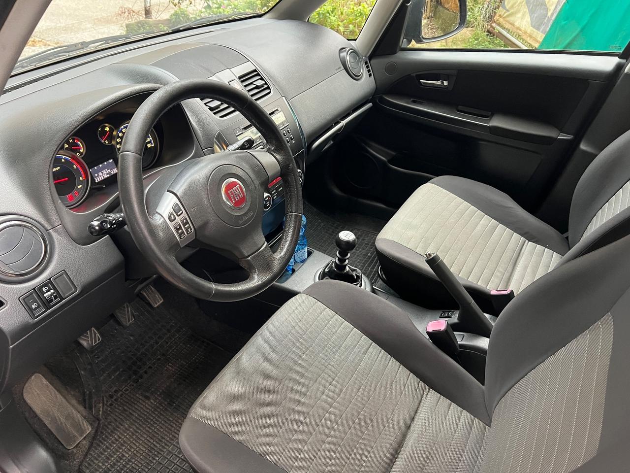 Fiat Sedici 2.0 MJT 16V 4x4 Experience - 2012