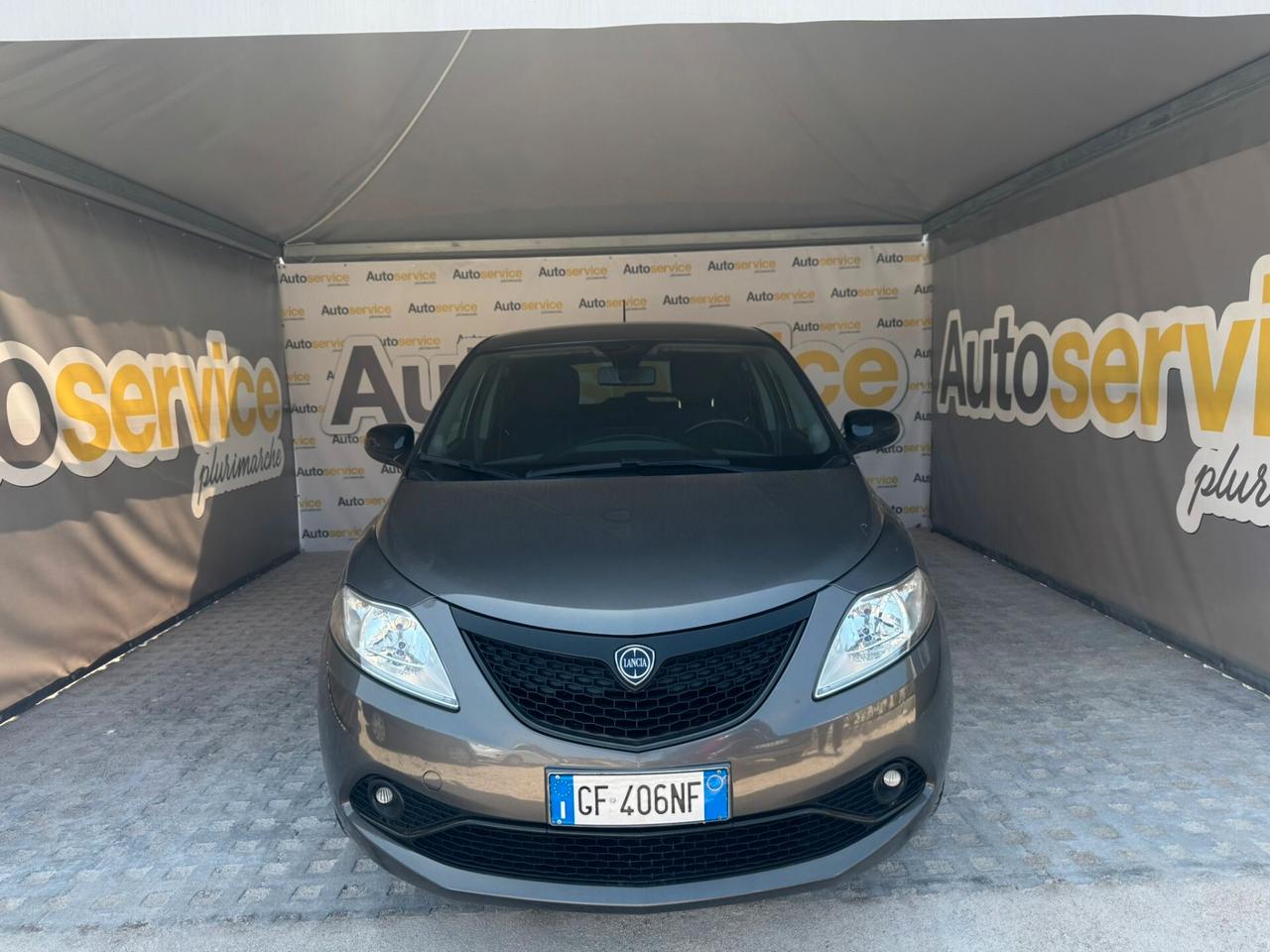 Lancia Ypsilon 1.0 FireFly Hybrid