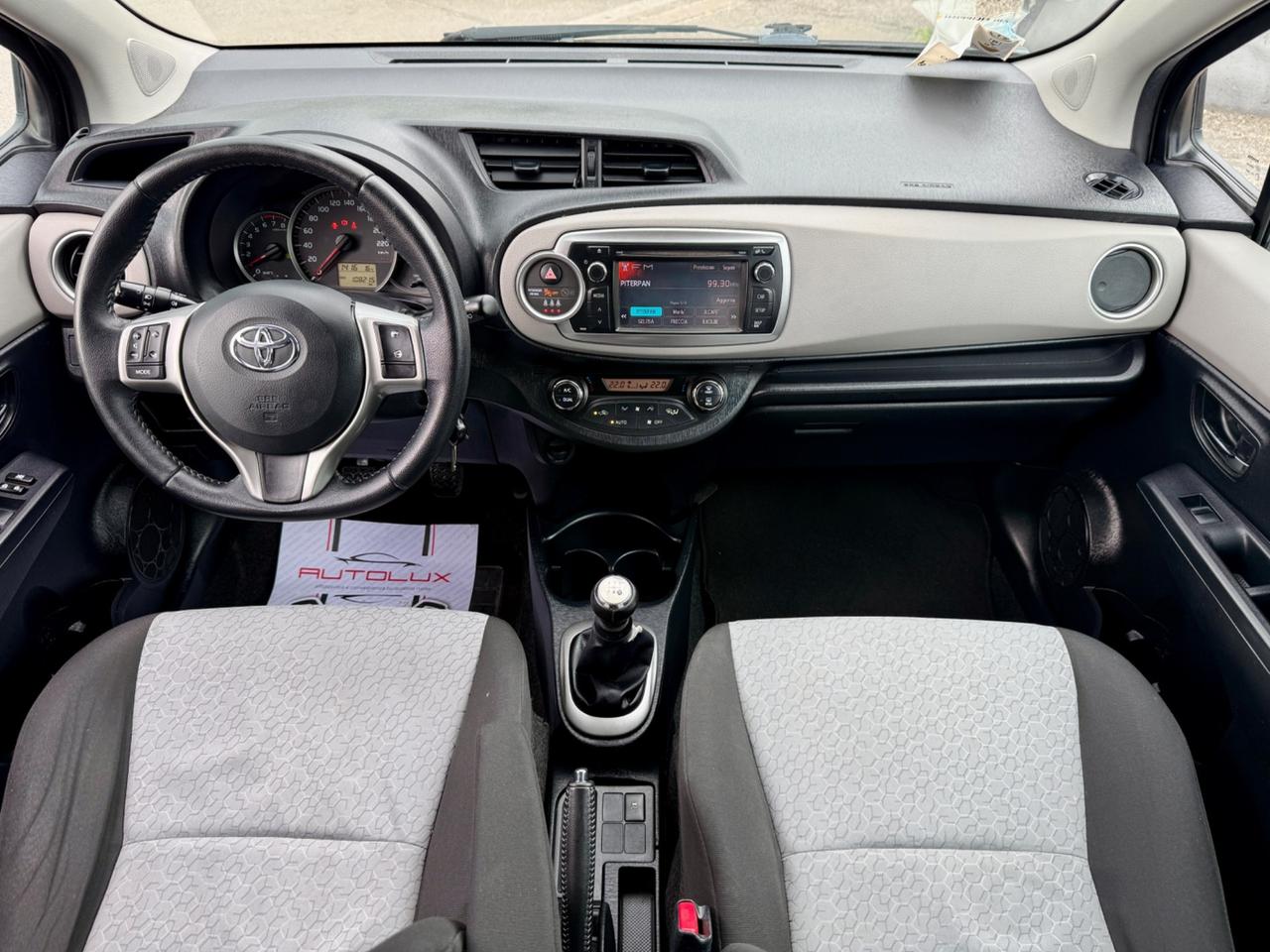 Toyota Yaris 1.0 5 porte Lounge 2011 OK NEOPTENTATI