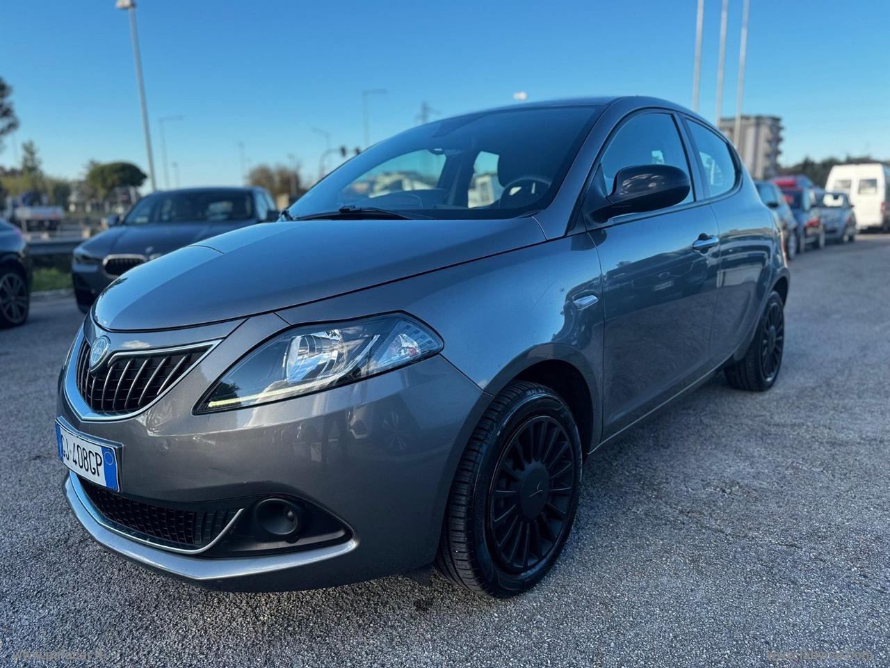 LANCIA Ypsilon 1.0 FireFly 5p.S&S Hybrid Silver