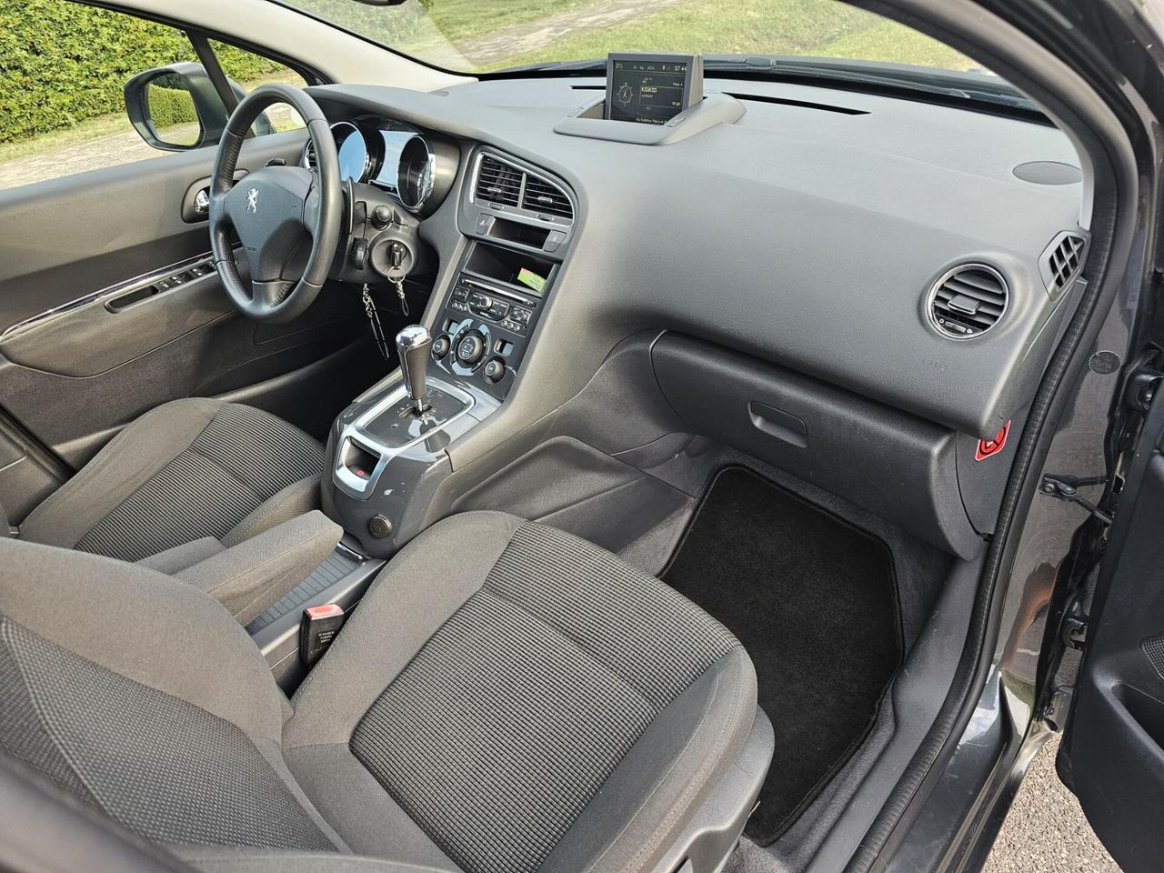PEUGEOT 5008 1.6 hDi 7 POSTI "OK PER NEOPATENTATI"