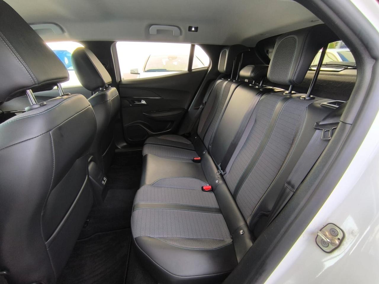 Peugeot 2008 BlueHDi 130 S&S EAT8 Allure Pack 2021