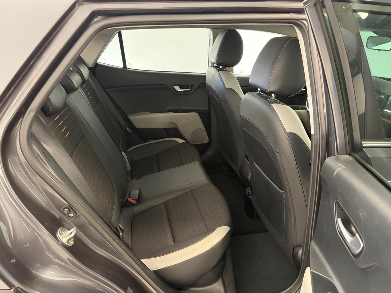 Kia Stonic 1.6 CRDi 110 CV Style Navi Perfetta !