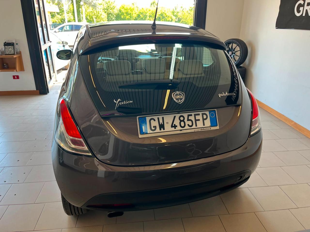 Lancia Ypsilon 1.2 69 CV 5 porte Platinum