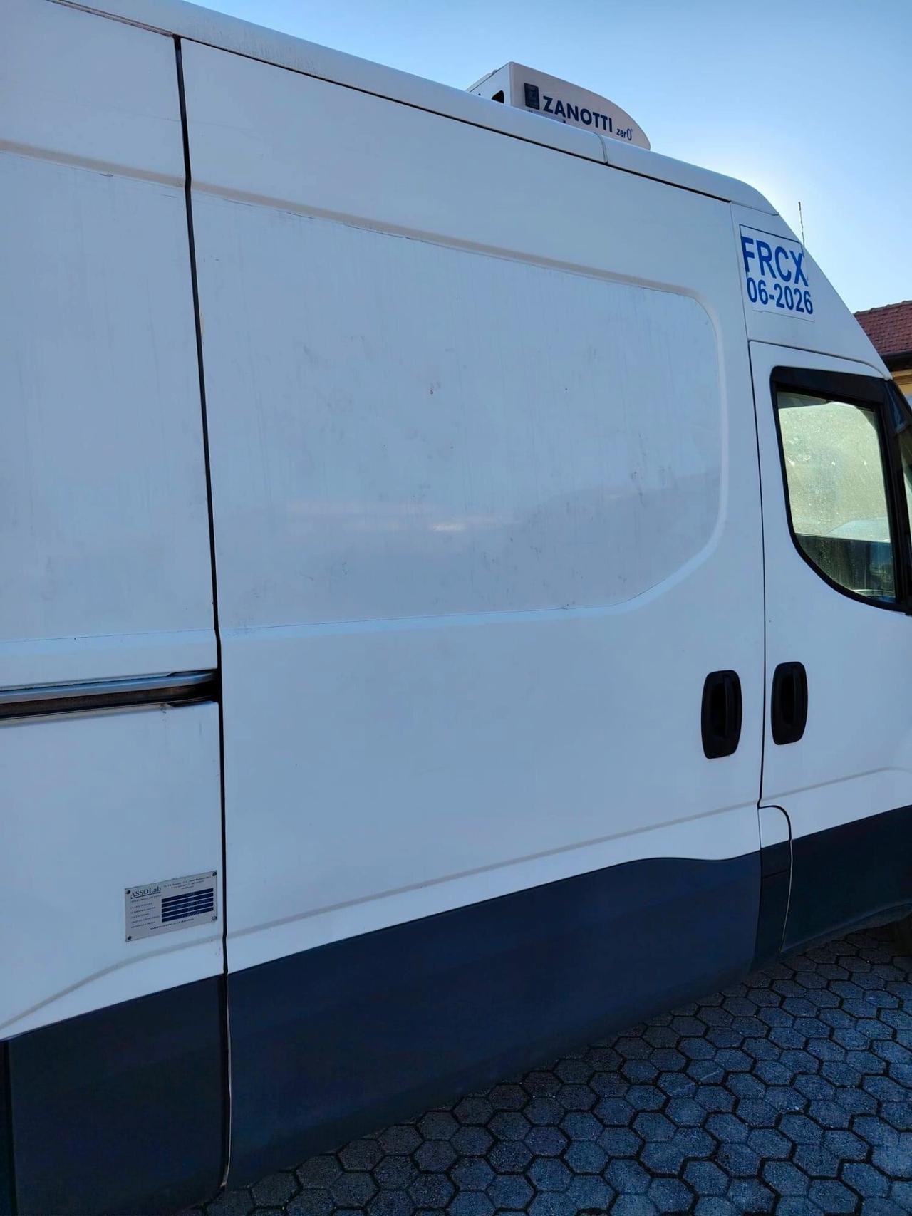 Iveco Frigo 2.3 35-140 anno 2017