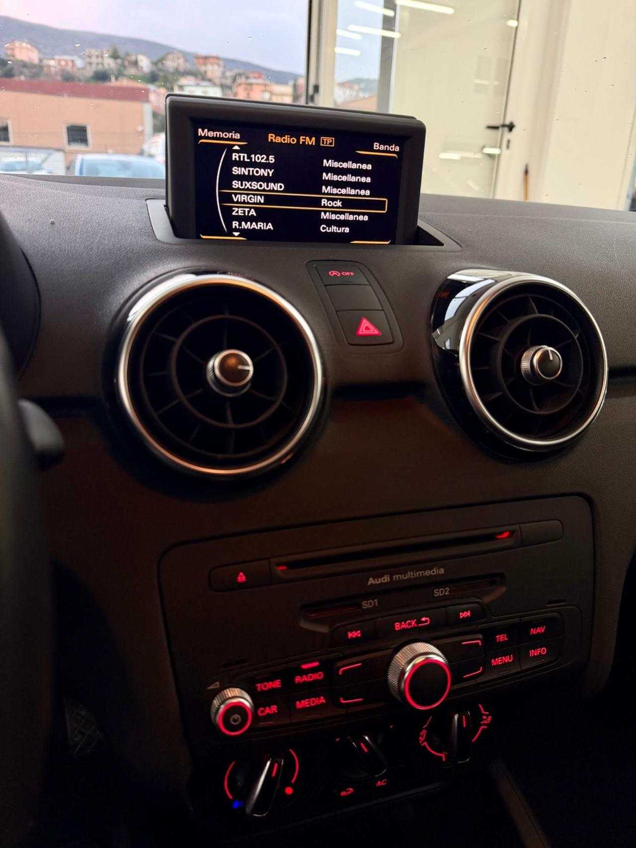 Audi A1 SPB 1.6 TDI Attraction FINANZIABILE