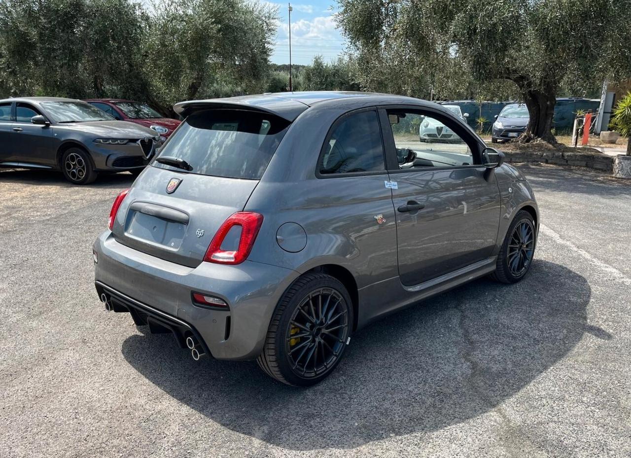 Abarth 695 1.4 Turbo T-Jet 180 CV