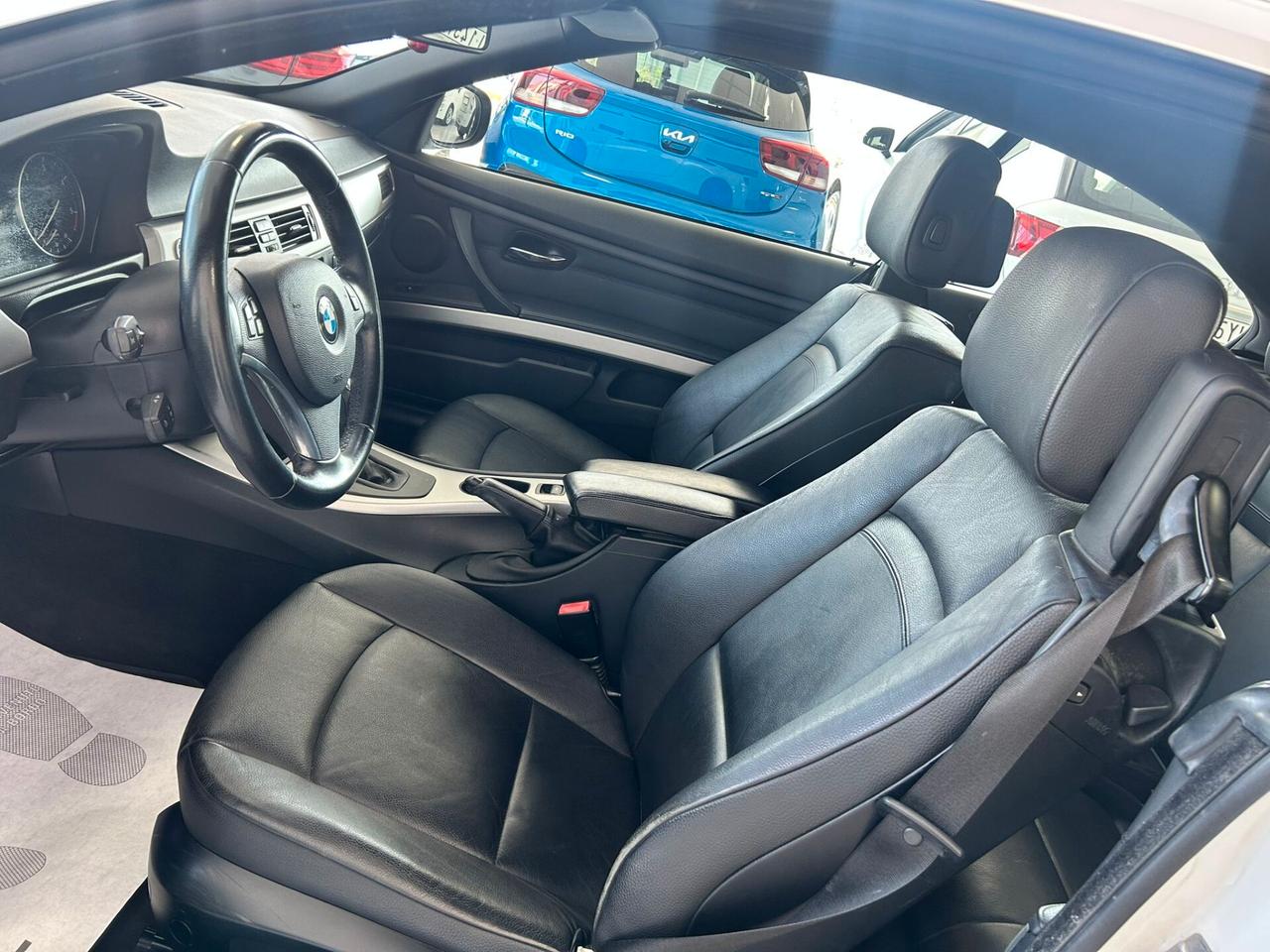 Bmw 320 Cabrio 2.0D 2011
