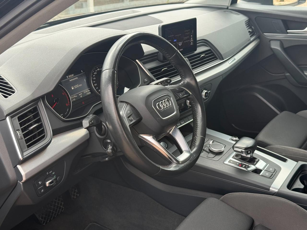 Audi Q5 2.0 40 TDI quattro S tronic Business Sport