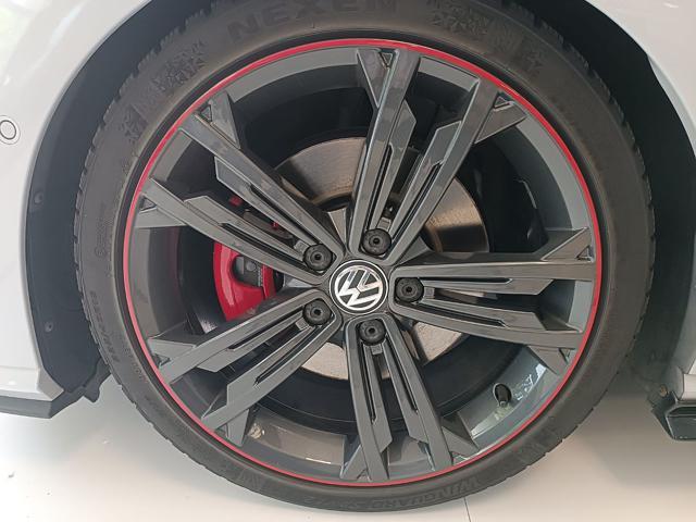 VOLKSWAGEN Golf GTI Performance 2.0 230 CV TSI DSG