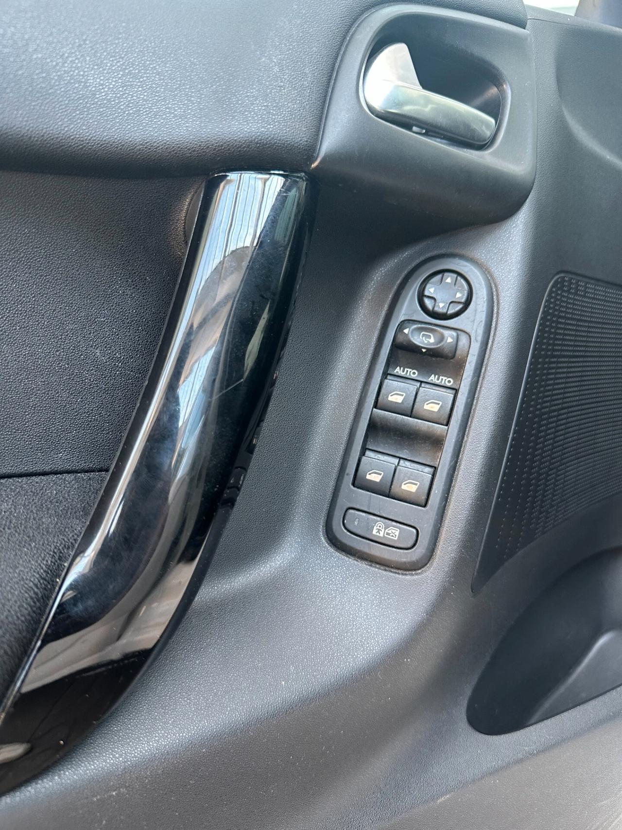 Citroen C3 1.2 Benz, Euro 5B, Uni propr, si neopa, pari al nuovo