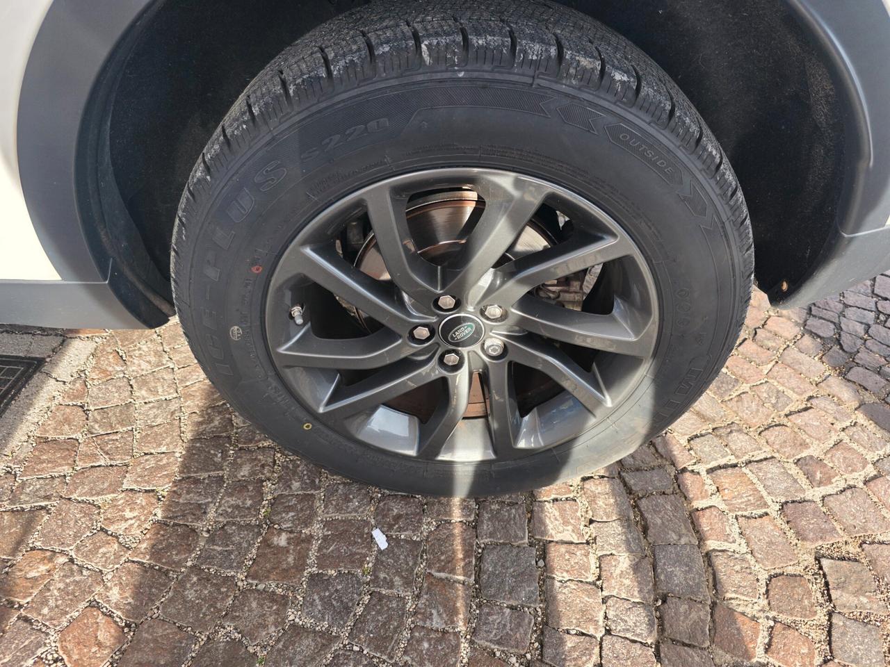 Land Rover Discovery Sport 2.0 TD4 150 CV SE