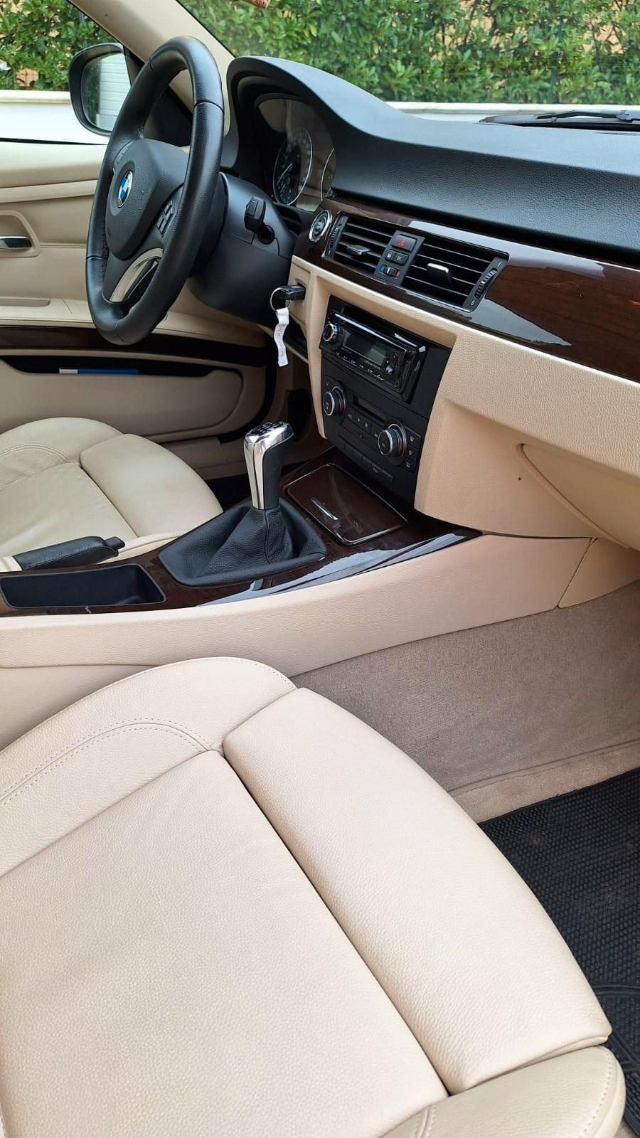 BMW 320i COUPè - 66.000km - PARI AL NUOVO