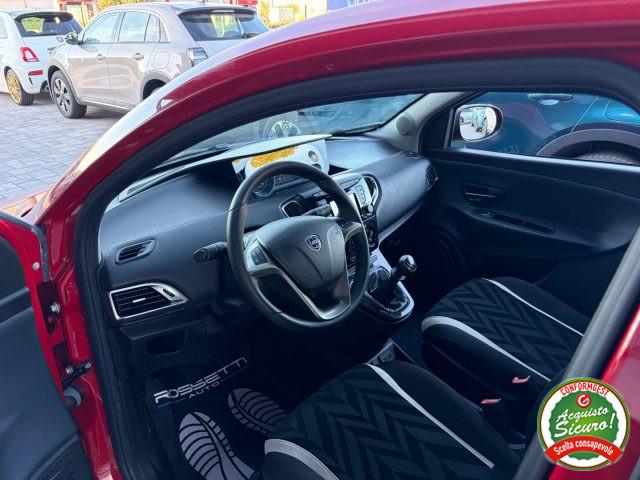 LANCIA Ypsilon 1.2 5 porte Gold ANCHE NEOPATENTATI