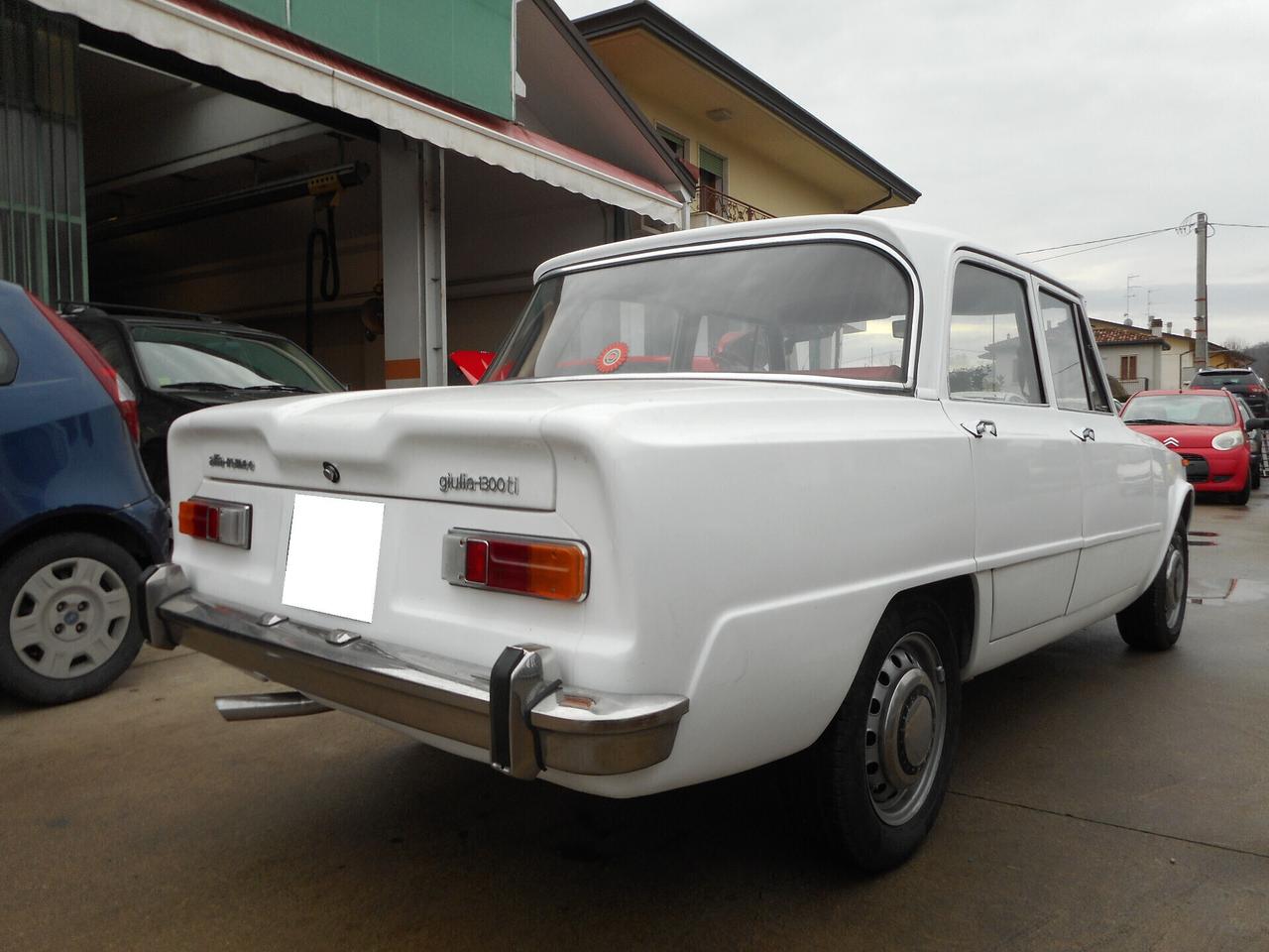 Alfa Romeo Giulia 1300 Ti