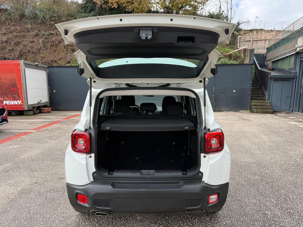 Jeep Renegade 1.6 Mjt 120 CV Night Eagle