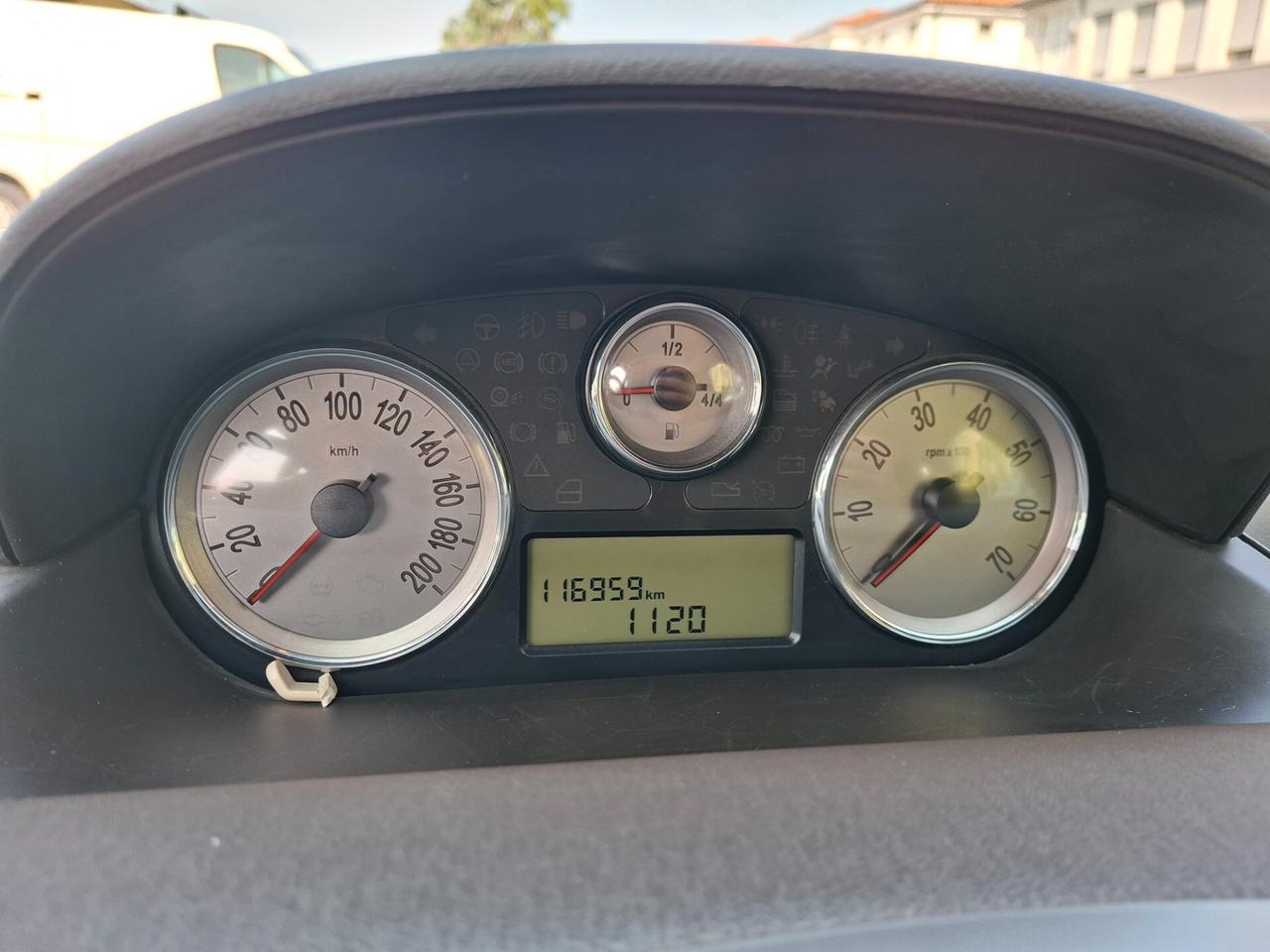 Lancia Ypsilon 1.2 benzina NEOPATENTATI