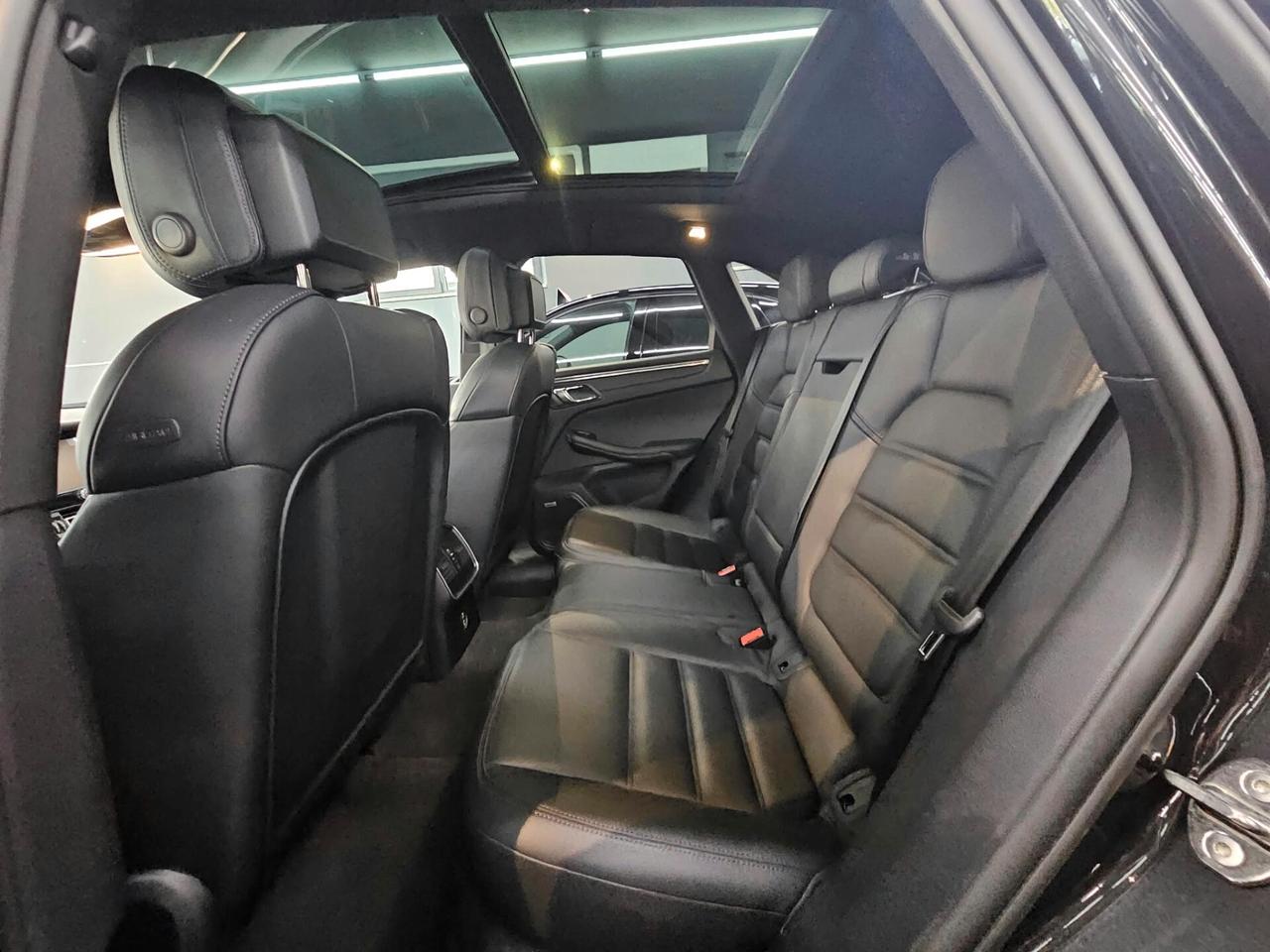 Porsche Macan 2.0 CHRONO SPORT PLUS