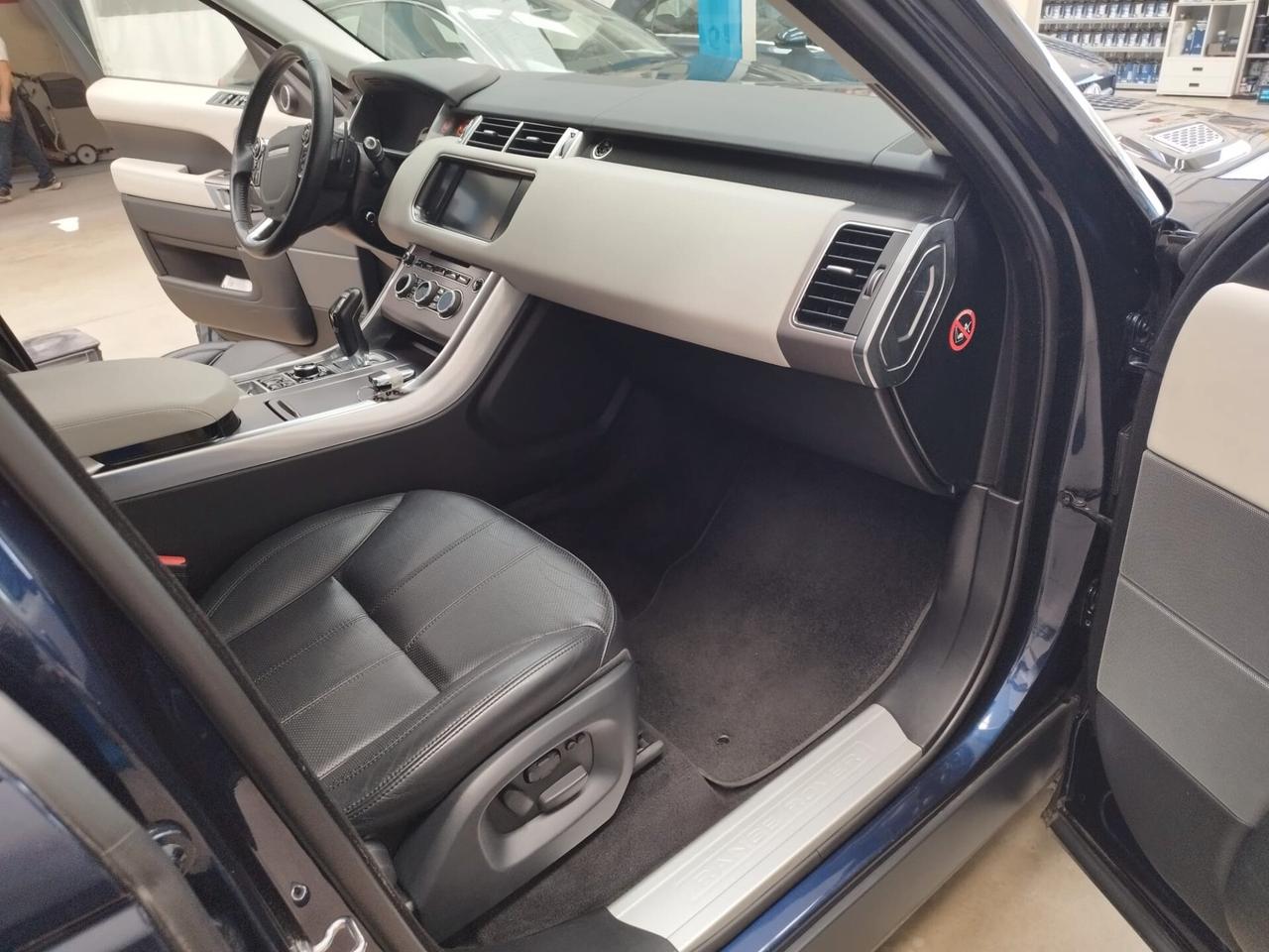 Land Rover Range Sport 3.0 TDV6 HSE Dynamic