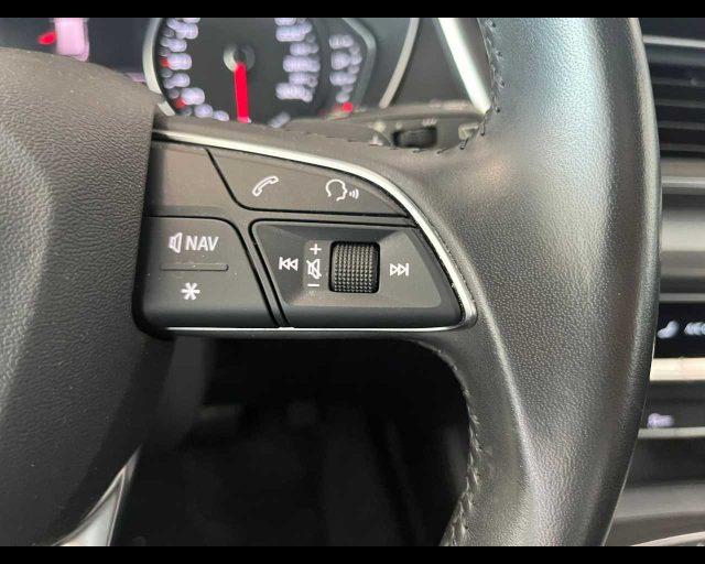 AUDI Q5 35 TDI quattro S tronic Business Design