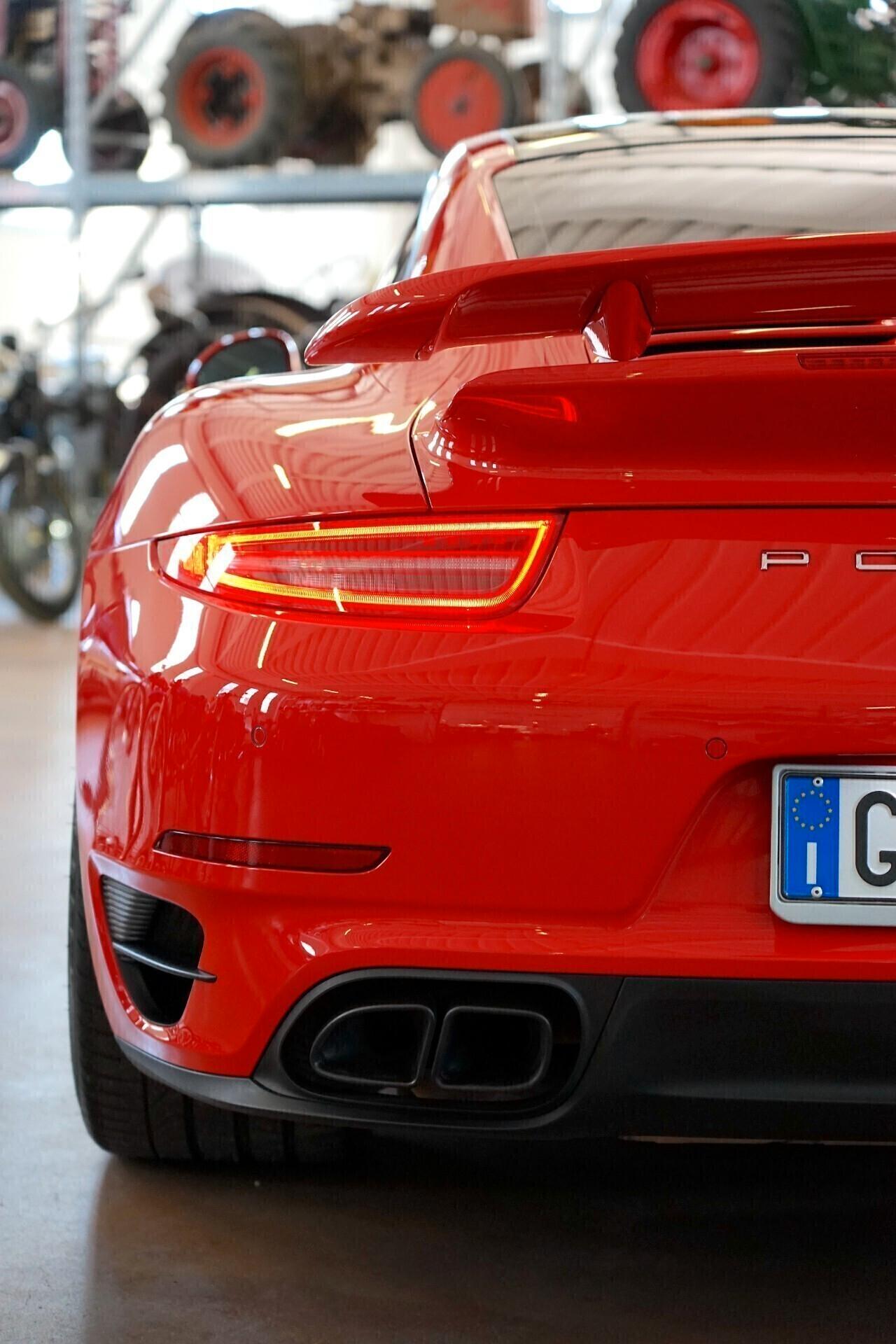 Porsche 911 Turbo S
