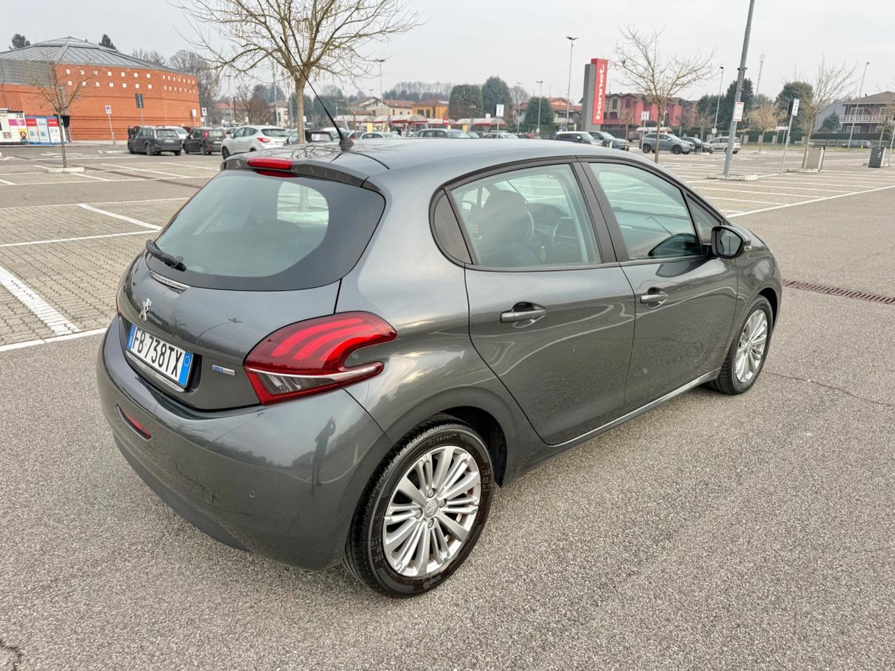 Peugeot 208 PureTech 82Cv 5P*Cerchi*Internet Connect