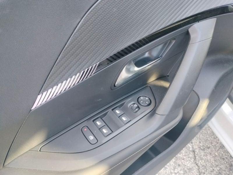 Peugeot 2008 2008 PureTech 100 S&S Allure