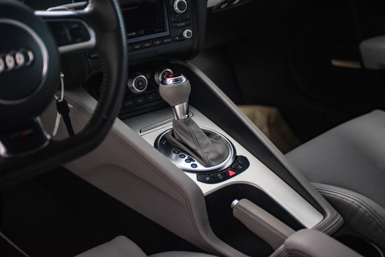 Audi TT RS Coupé 2.5 TFSI quattro S tronic