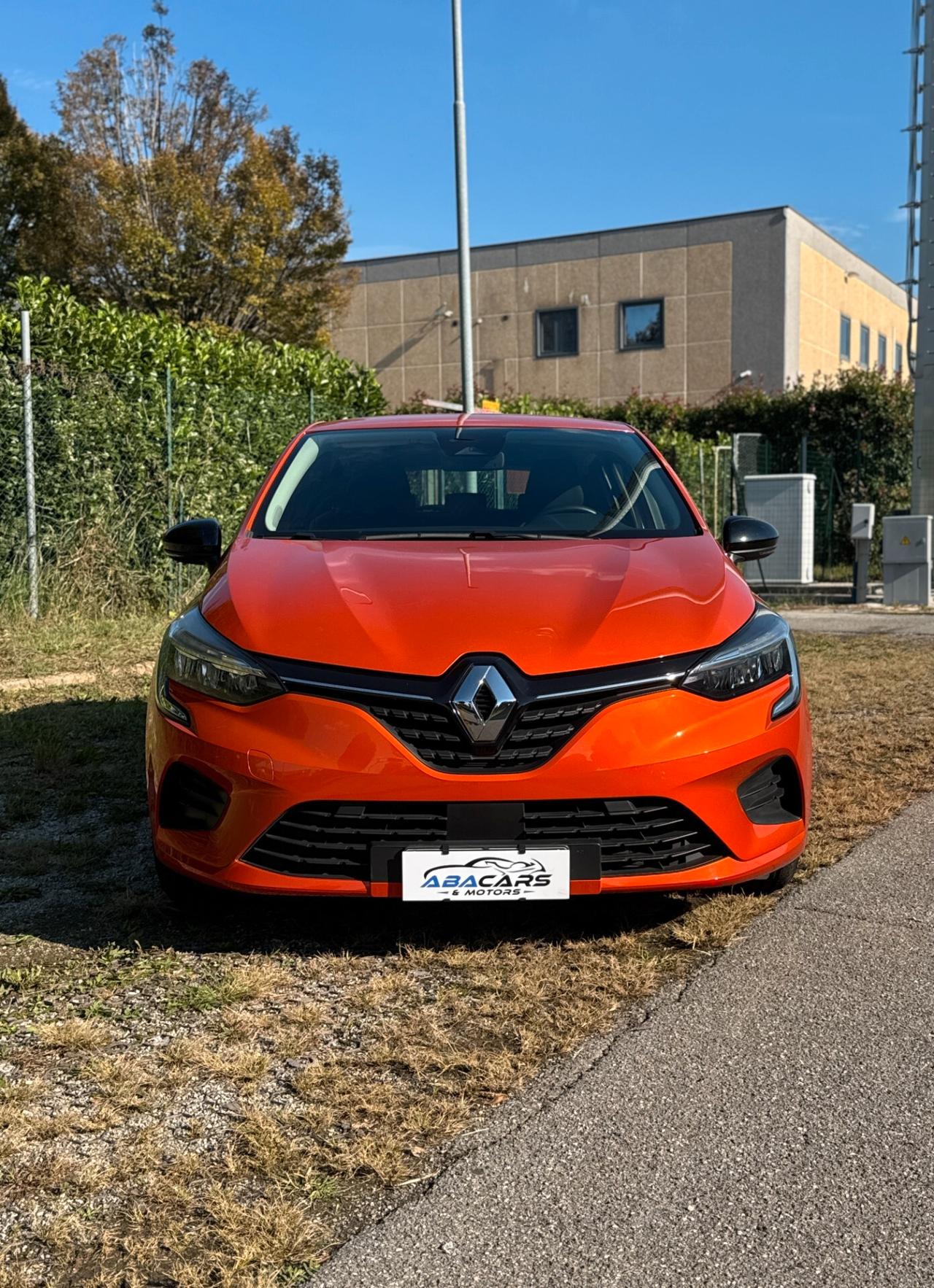 Renault Clio 1.0 SCe 49kw E6 Benz *28.000 km*