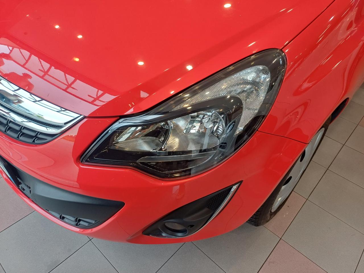 Opel Corsa 1.2 85CV 3 porte GPL-TECH Edition adatta a neopatentati