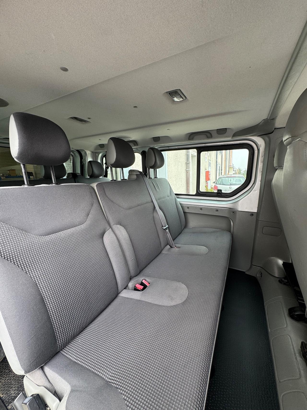 Opel Vivaro 27 2.0 CDTI PC-TN Combi 9 posti