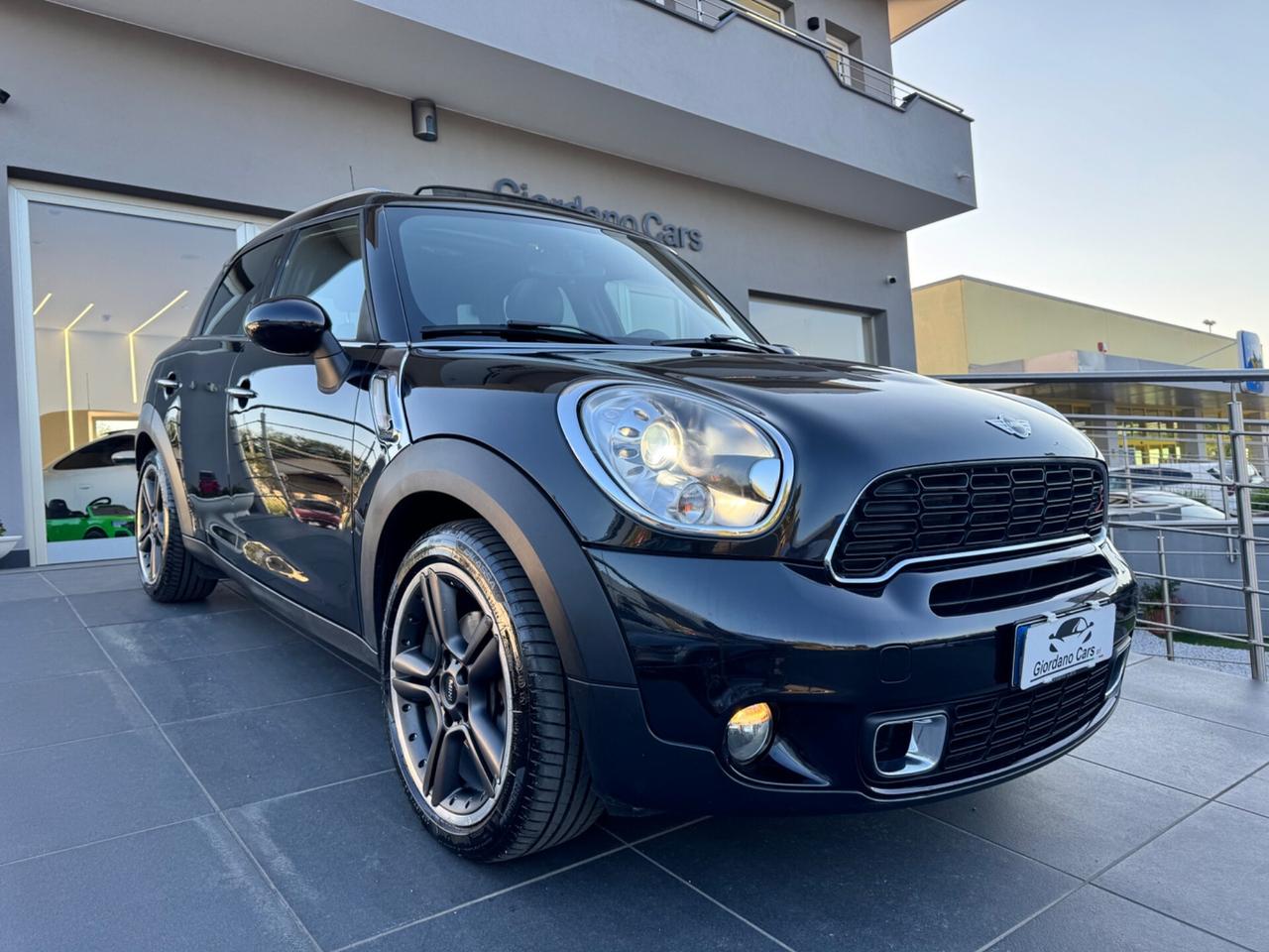 Mini Cooper Countryman Mini 2.0 143cv Cooper automatica tetto in garanzia